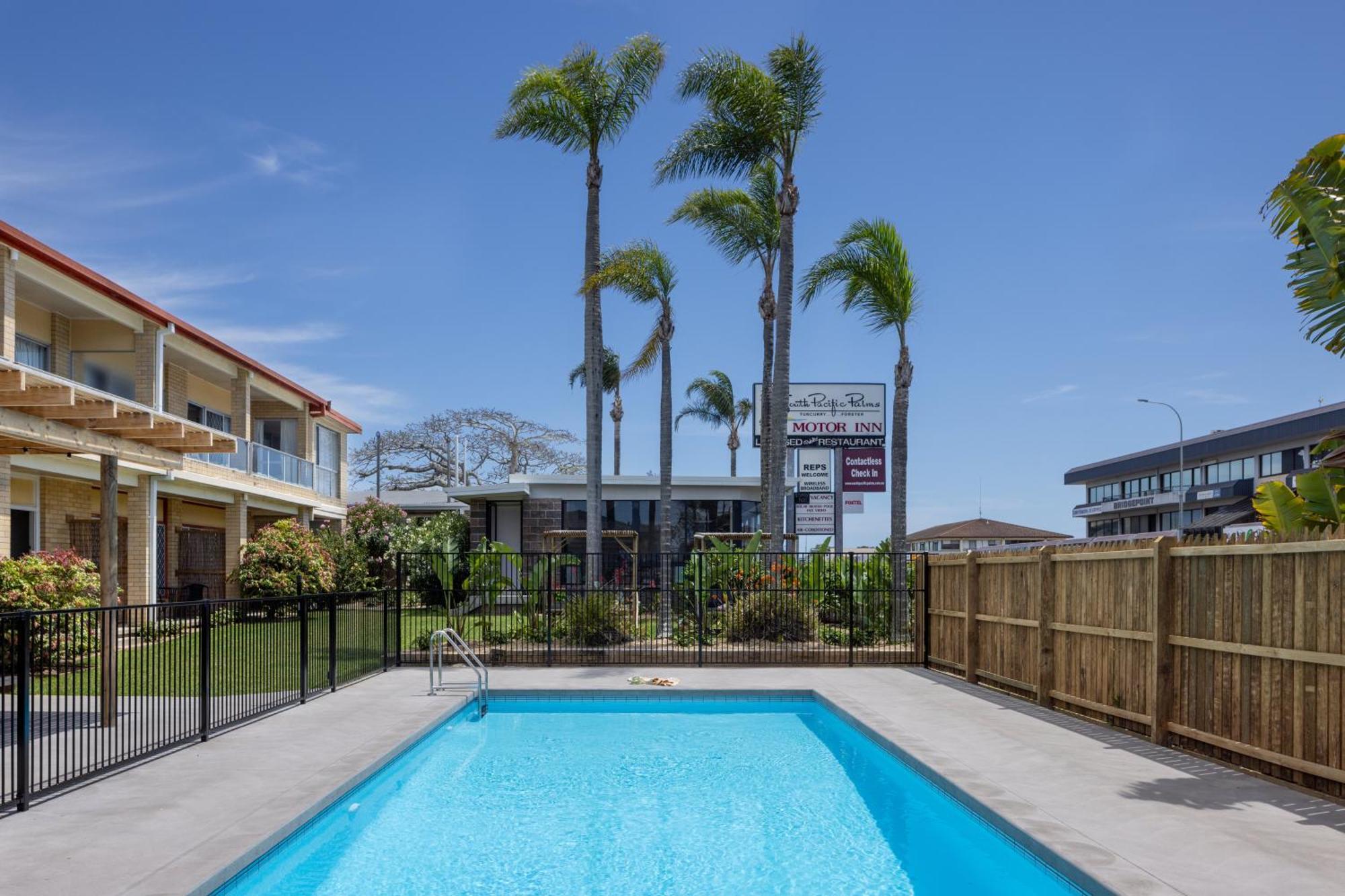 South Pacific Palms Motor Inn Tuncurry Exterior foto